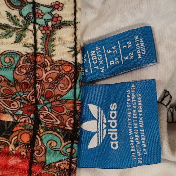 Adidas shorts - Picture 5 of 6